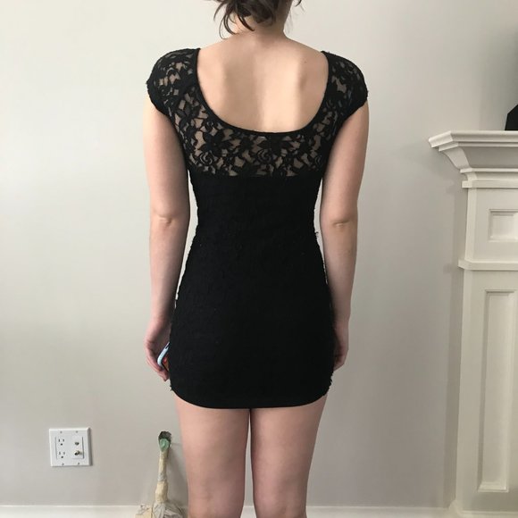 Black Body-Con XS Dress - Garage - Picture 4 of 5